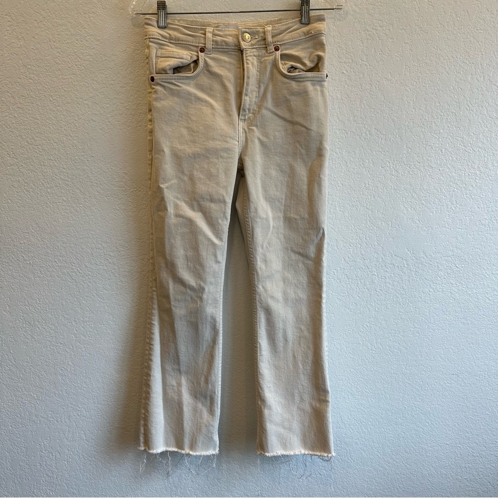 Zara Flare Cut Beige Jeans Size 4
